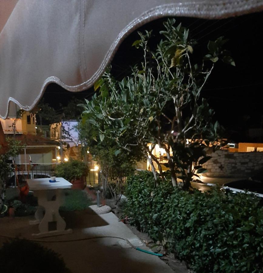 Vicky'S Guesthouse 카보스 외부 사진