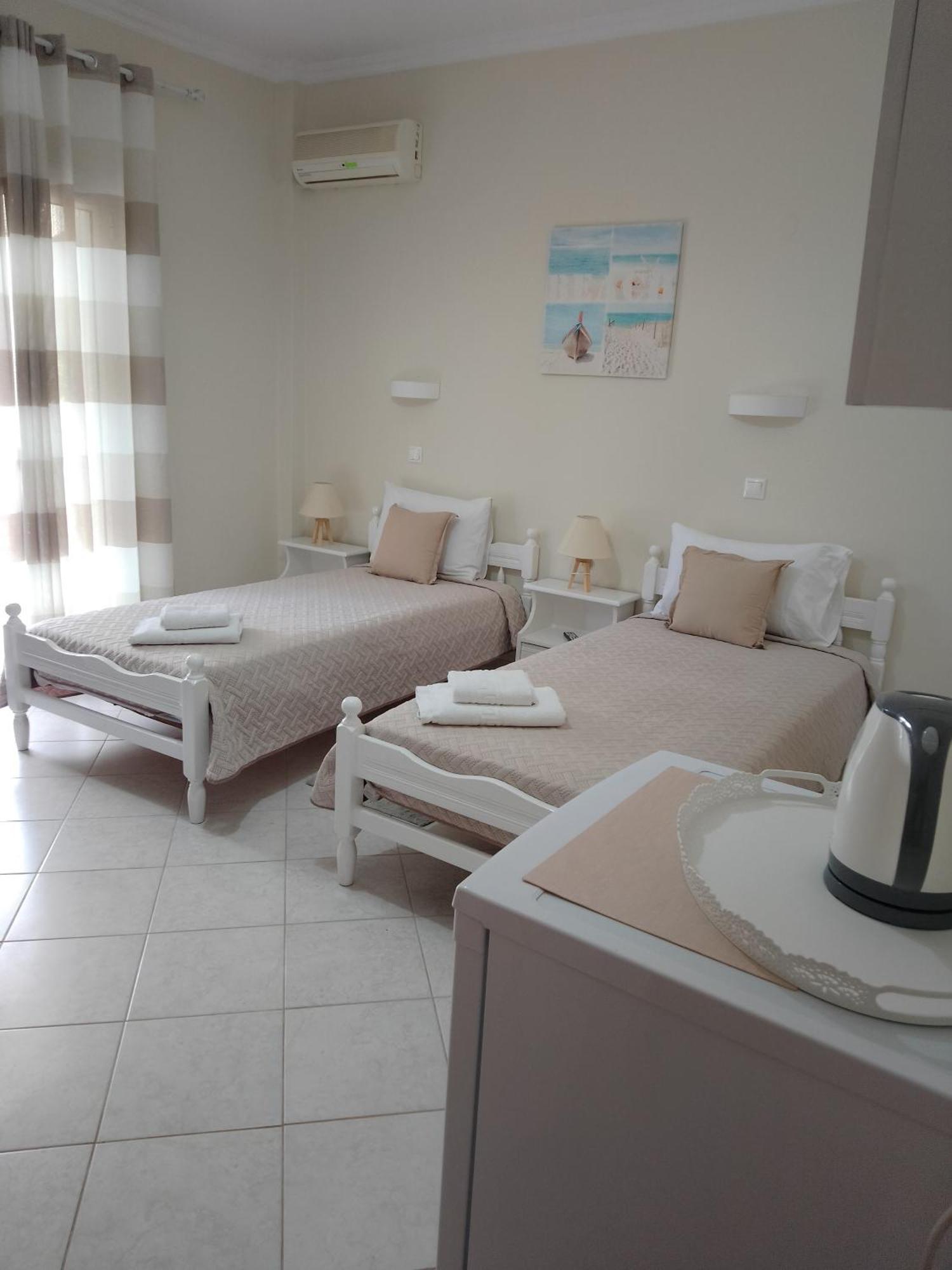 Vicky'S Guesthouse 카보스 객실 사진